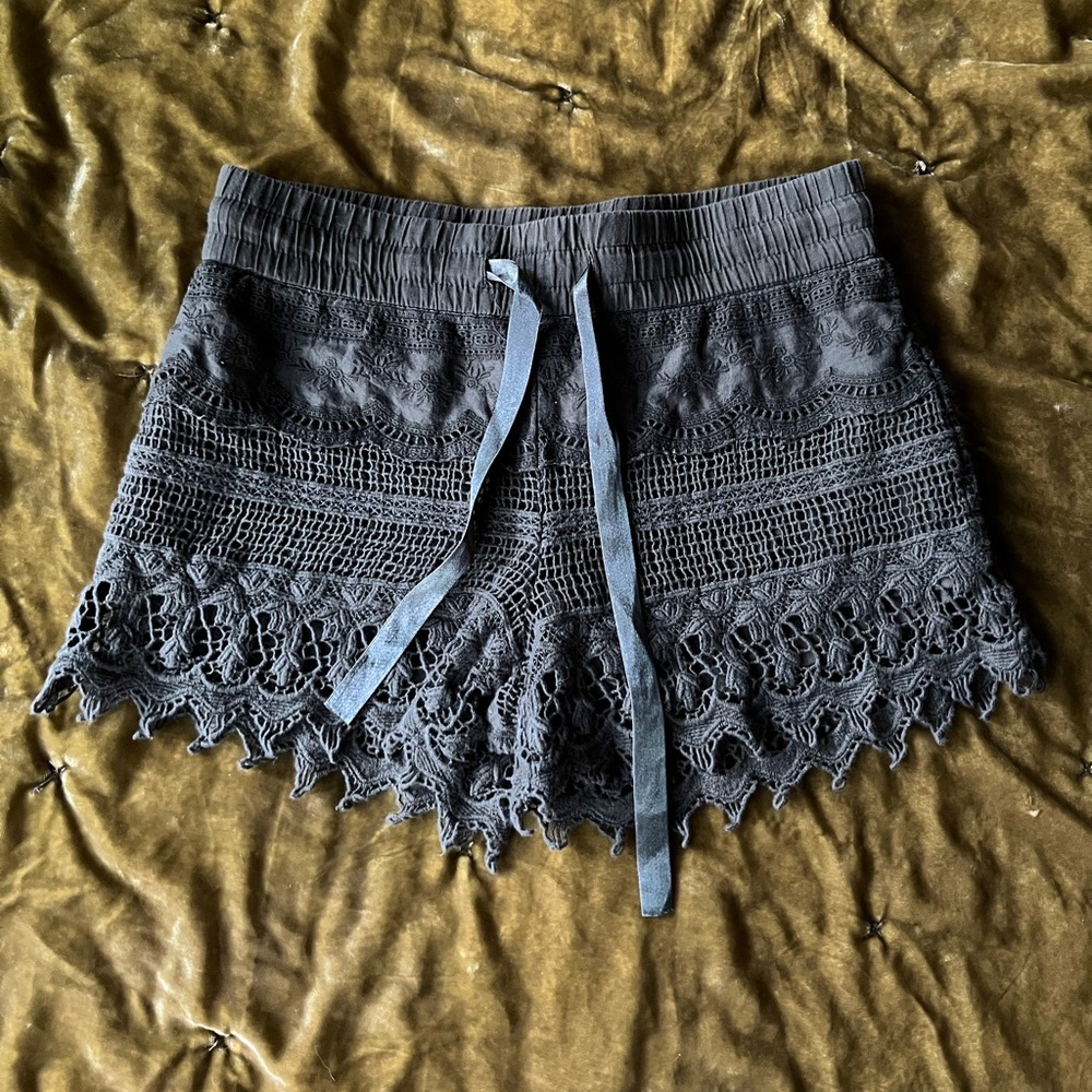 Dark green lace crochet shorts